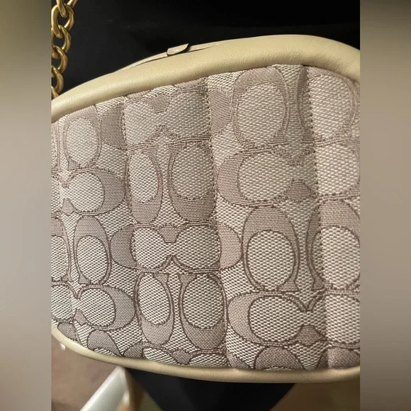 💎RARE NWT AUTHENTIC COACH Signature Jacquard Small Camera Bag💎 - Picture 13 of 16